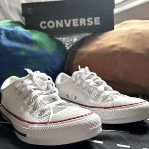 Chuck tailor all star Madison women’s converse low top shoe size 7